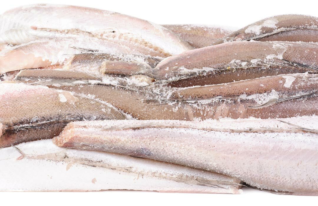 Охлажденная и мороженая рыба. Хек тушка 300-500 (1/10) Аргентина. Рыба бротола свежемороженая. Хек свежемороженый 400-500. Хек Канада.